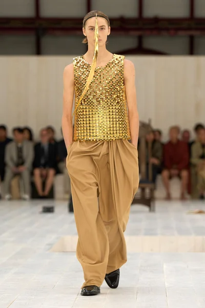 Look 35